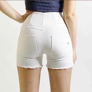 Livify Freddy white shorts